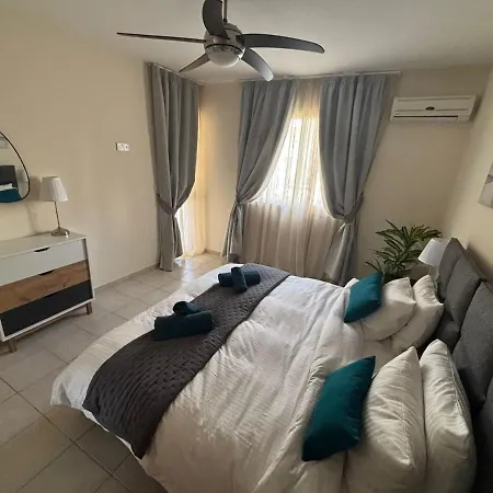 Royal-blue Gem Apartament *